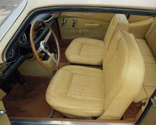 Lancia Loraymo interior